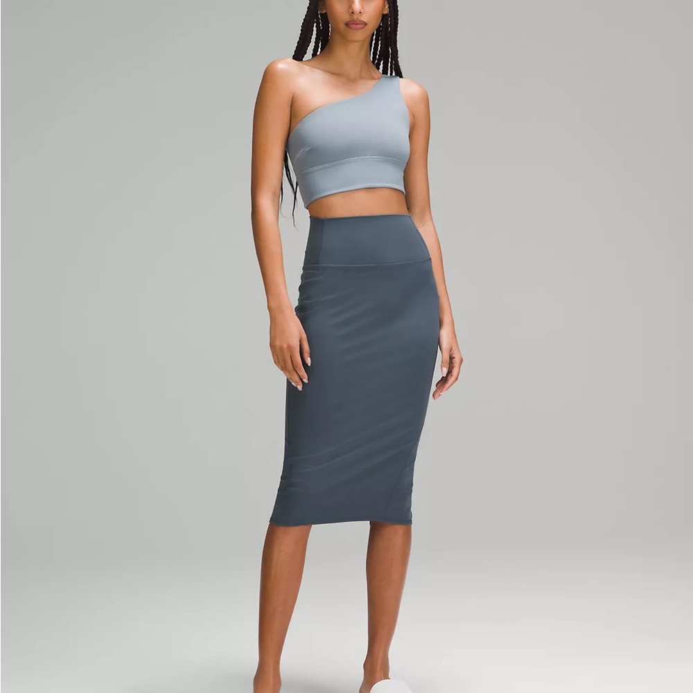 Nulu Slim-Fit High-Rise Skirt